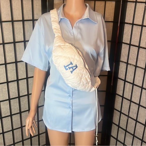 LA Puffer Fanny Bag BNWT with beautiful blue & white embroidery on it! - Picture 2 of 6